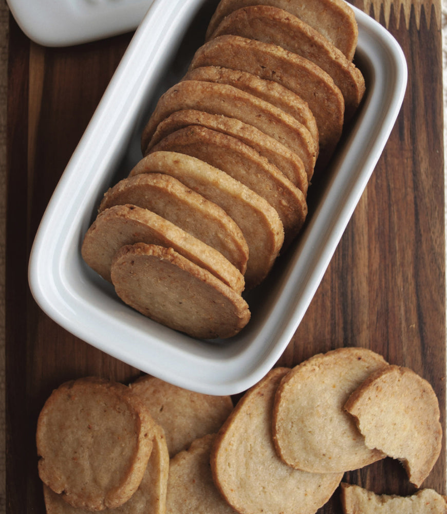 Galletas saladas de queso paipa y pimienta cayena