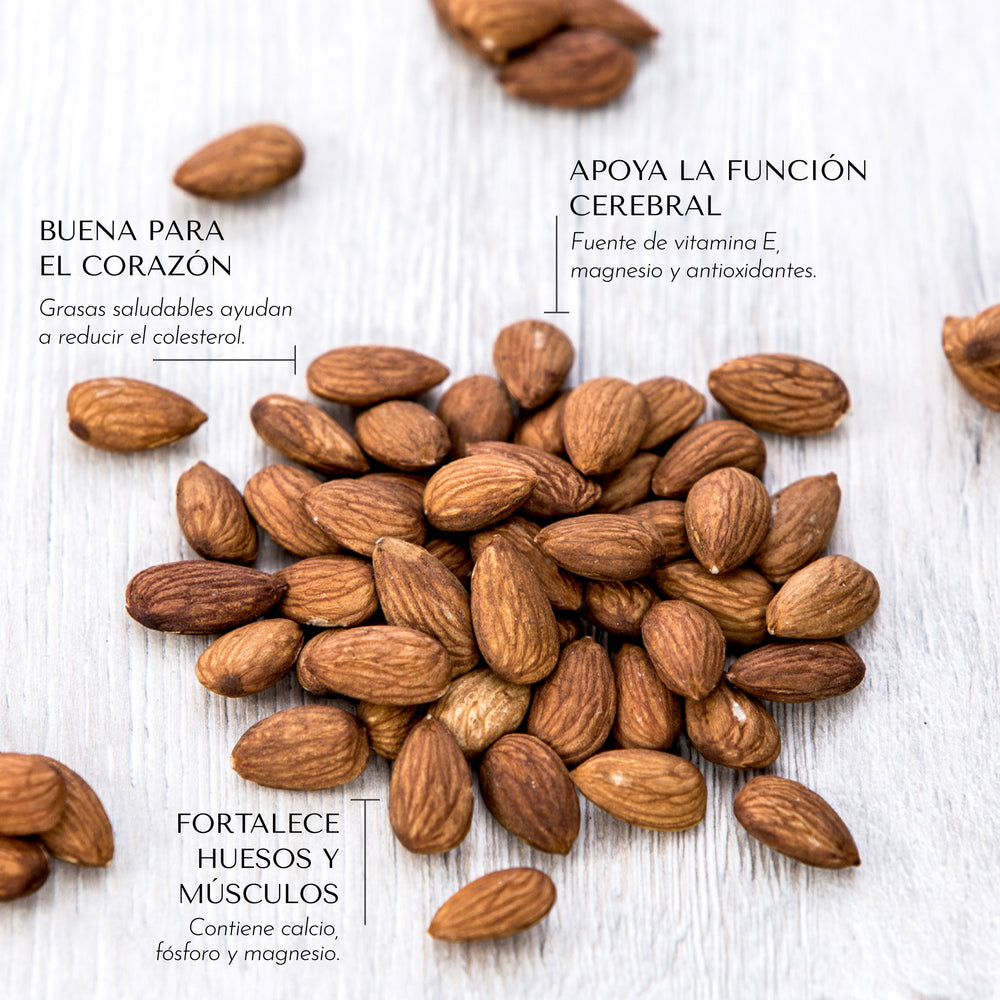 
                  
                    Almendra entera
                  
                