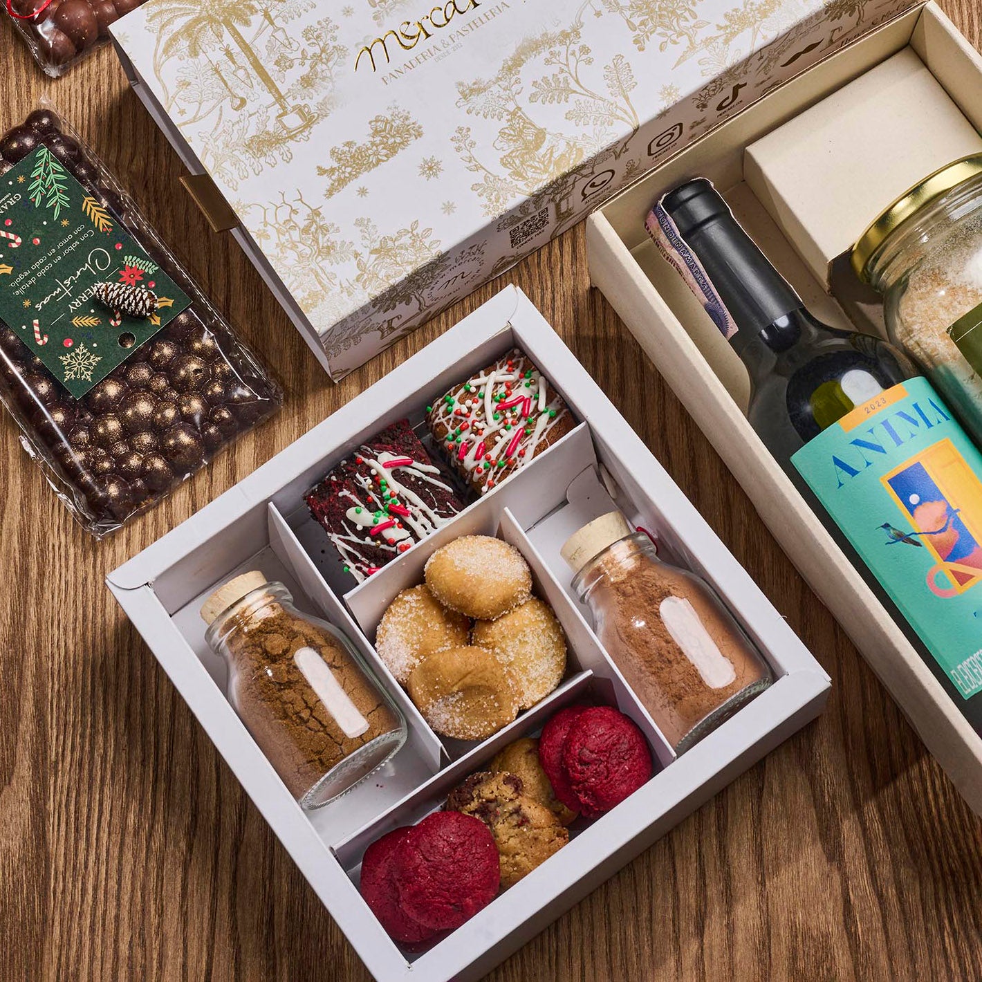 
                  
                    Sweet box pequeño By Mercari
                  
                